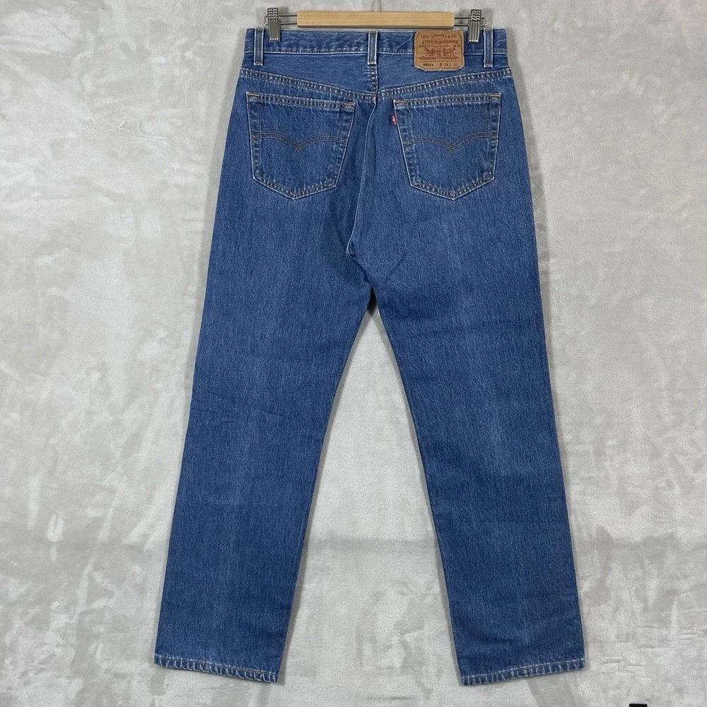 Levis item excellent